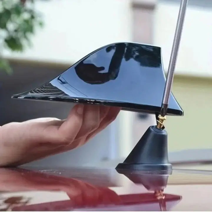 Antena Aleta de Tiburón: Señal Clara y Estilo Moderno para tu Carro